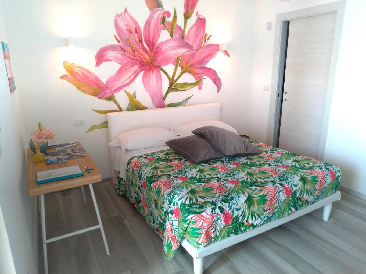 My Monopoli - Casa Dei Fiori "Magnolia" Cala Paradiso ภายนอก รูปภาพ